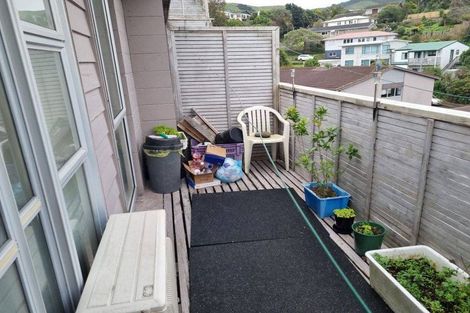 Photo of property in 126 Redwood Avenue, Tawa, Wellington, 5028