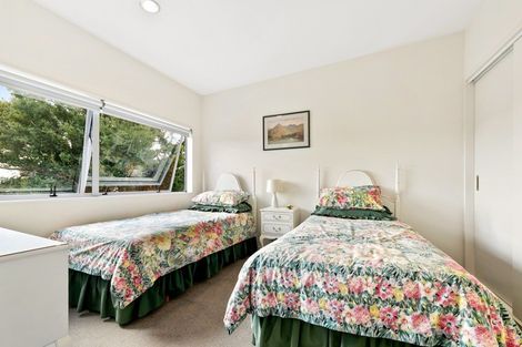 Photo of property in 76h Edmonton Road, Henderson, Auckland, 0612