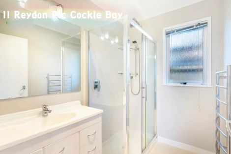 Photo of property in 11 Reydon Place, Cockle Bay, Auckland, 2014