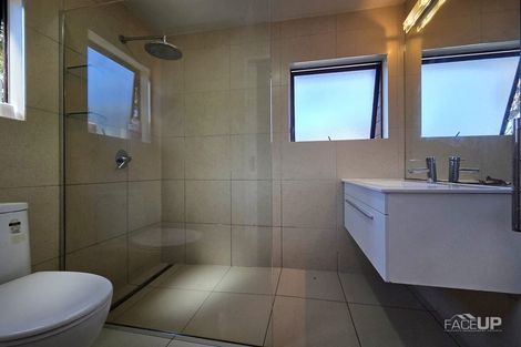 Photo of property in 1/179 Wiseley Road, West Harbour, Auckland, 0618