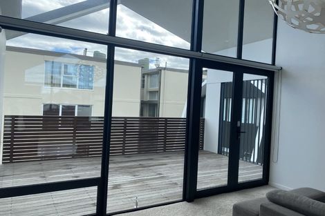 Photo of property in 76 Brougham Street, Mount Victoria, Wellington, 6011