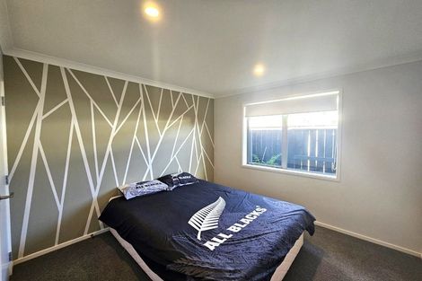 Photo of property in 15 Monaro Place, Papamoa, 3118