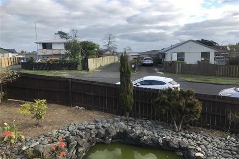 Photo of property in 5 Kopara Place, Clendon Park, Auckland, 2103
