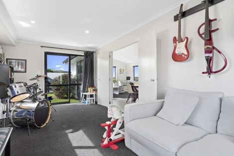 Photo of property in 28 Lynley Park Drive, Omokoroa, 3114