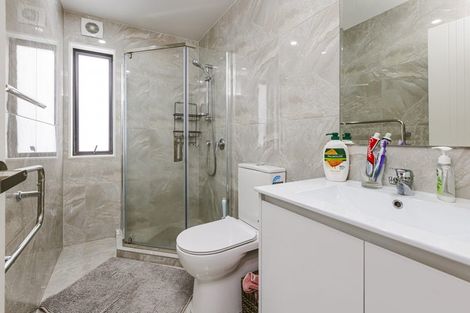 Photo of property in 20b Martin Road, Manurewa, Auckland, 2102