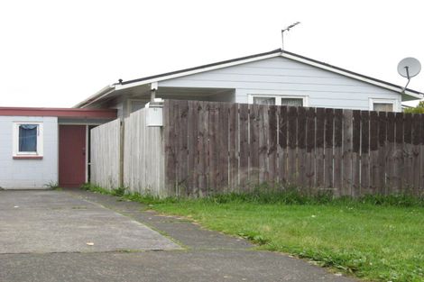 Photo of property in 22 Mckenzie Road, Mangere Bridge, Auckland, 2022