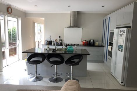 Photo of property in 8 Kouras Place, Flat Bush, Auckland, 2016