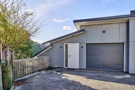 Photo of property in 9 Pari Tai Way, Houghton Bay, Wellington, 6023