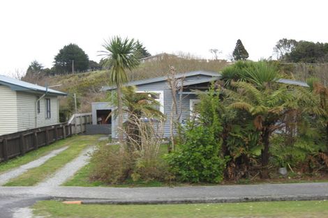Photo of property in 11 Inverness Street, Dunollie, Runanga, 7803