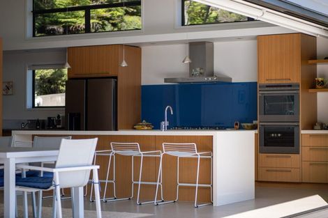 Photo of property in 180 Te Wahapu Road, Russell, 0272