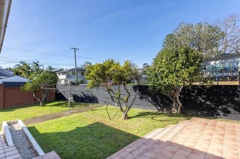 Photo of property in 2 Saratoga Avenue, Herne Bay, Auckland, 1011