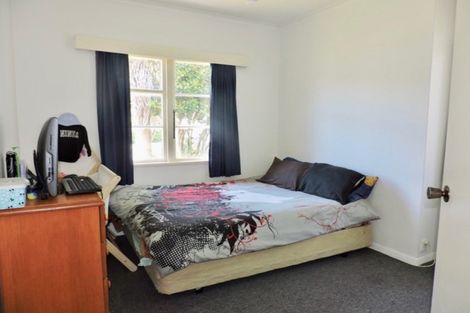 Photo of property in 5 Rumgay Street, Fairfield, Lower Hutt, 5011