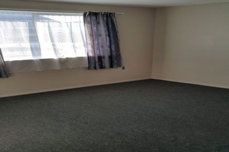 Photo of property in 1/5 Myna Place, Weymouth, Auckland, 2103