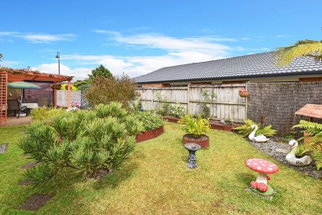 Photo of property in 4 Ashland Place, Weymouth, Auckland, 2103