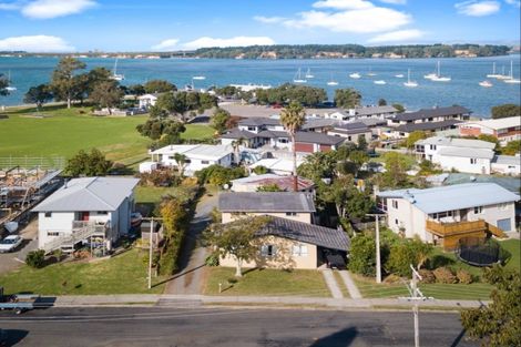 Photo of property in 14 Harbour View Road, Omokoroa, 3114