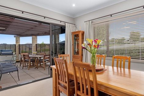 Photo of property in 2 Crater Close, Pyes Pa, Tauranga, 3112