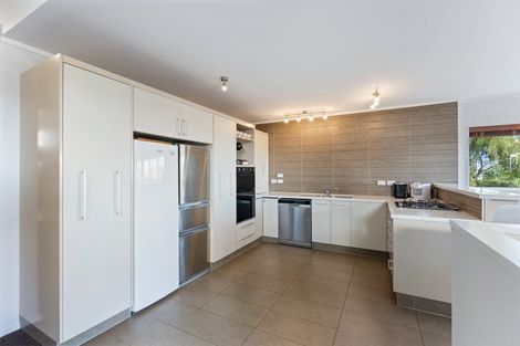 Photo of property in 103 Winara Avenue, Waikanae, 5036
