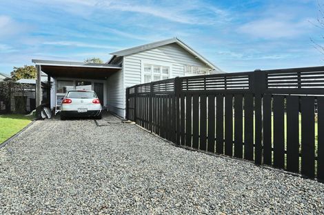 Photo of property in 139 Newcastle Street, Windsor, Invercargill, 9810