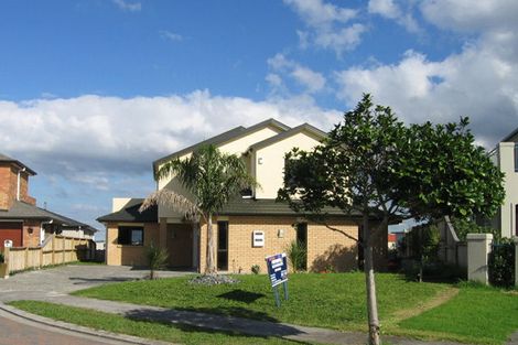 Photo of property in 7 Parani Court, Te Atatu Peninsula, Auckland, 0610