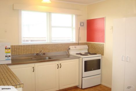 Photo of property in 66 Edgewater Drive, Pakuranga, Auckland, 2010