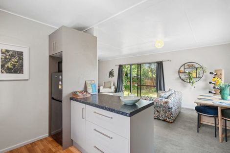 Photo of property in 9 Baillie Crescent, Carterton, 5713