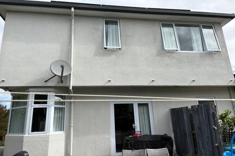 Photo of property in 2/11a Newnham Terrace, Upper Riccarton, Christchurch, 8041