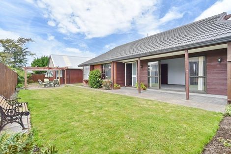 Photo of property in 2 Kinross Street, Hei Hei, Christchurch, 8042