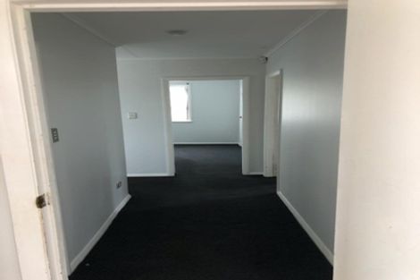 Photo of property in 67 Kelman Road, Kelston, Auckland, 0602