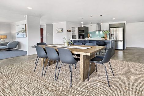 Photo of property in 12 Lacebark Drive, Kinloch, Taupo, 3377