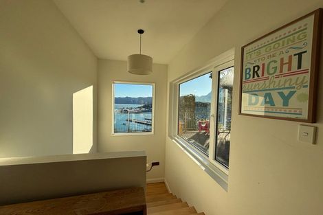 Photo of property in 8 Randolph Terrace, Lyttelton, 8082