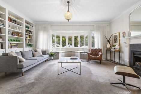 Photo of property in 37 Glen Road, Kelburn, Wellington, 6012