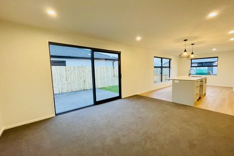 Photo of property in 5 Oakvale Lane, Halswell, Christchurch, 8025