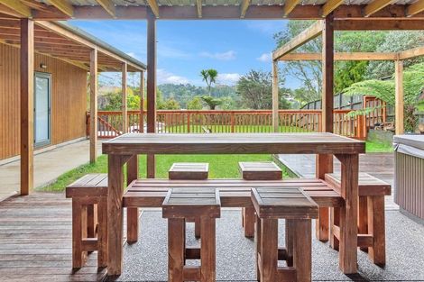 Photo of property in 172 Shaw Road, Oratia, Auckland, 0604