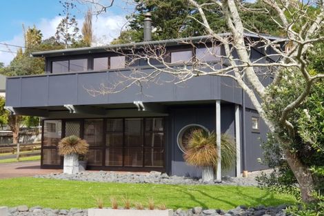 Photo of property in 1/14 Arkles Strand, Arkles Bay, Whangaparaoa, 0932