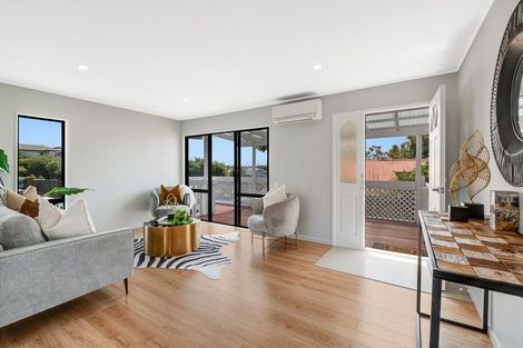 Photo of property in 1/12 Jumento Place, Unsworth Heights, Auckland, 0632