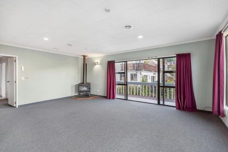 Photo of property in 15 Avalon Crescent, Fernhill, Queenstown, 9300