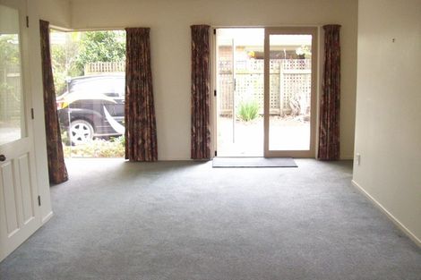 Photo of property in 113 Hall Street, Cambridge, 3434