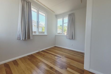 Photo of property in 21 Dimock Street, Titahi Bay, Porirua, 5022