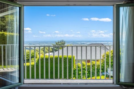 Photo of property in 160 Dyers Pass Road, Cashmere, Christchurch, 8022