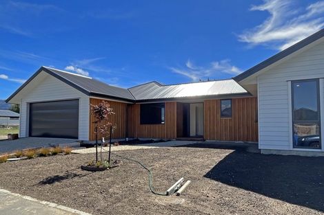 Photo of property in 2 Balfour Way, Hanmer Springs, 7334