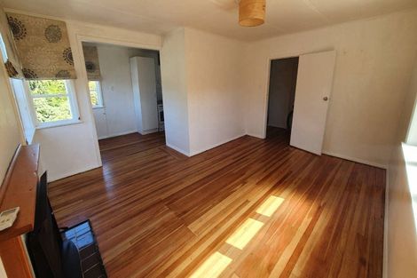 Photo of property in 22 Banks Street, Marfell, New Plymouth, 4310