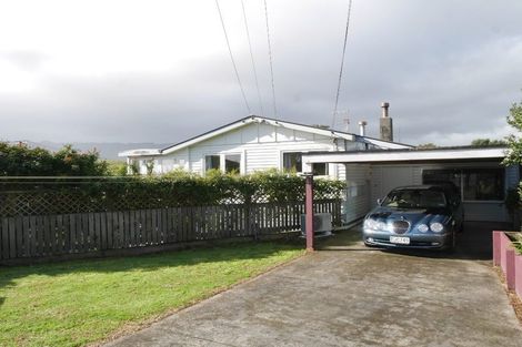 Photo of property in 18a Titoki Road, Waikanae Beach, Waikanae, 5036