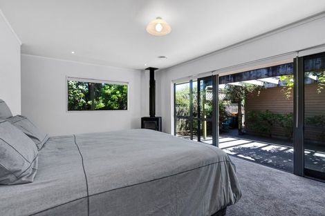 Photo of property in 3e Kinross Drive, Merrilands, New Plymouth, 4312