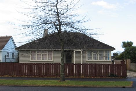 Photo of property in 82 Holland Road, Fairfield, Hamilton, 3214