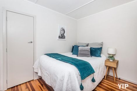 Photo of property in 11 Link Road, Newlands, Wellington, 6037