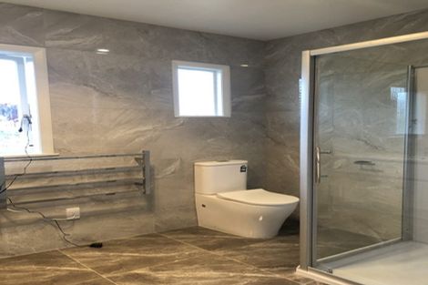 Photo of property in 180 Great North Road, Glendene, Auckland, 0612