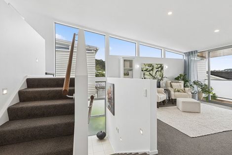 Photo of property in 32 Mantell Street, Seatoun, Wellington, 6022