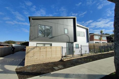 Photo of property in 62a Glenmore Road, Sunnyhills, Auckland, 2010