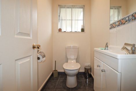 Photo of property in 64 Gregg Street, Dannevirke, 4930