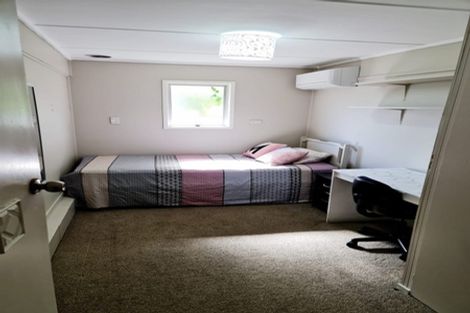 Photo of property in 17 Woodvale Road, Glen Eden, Auckland, 0602